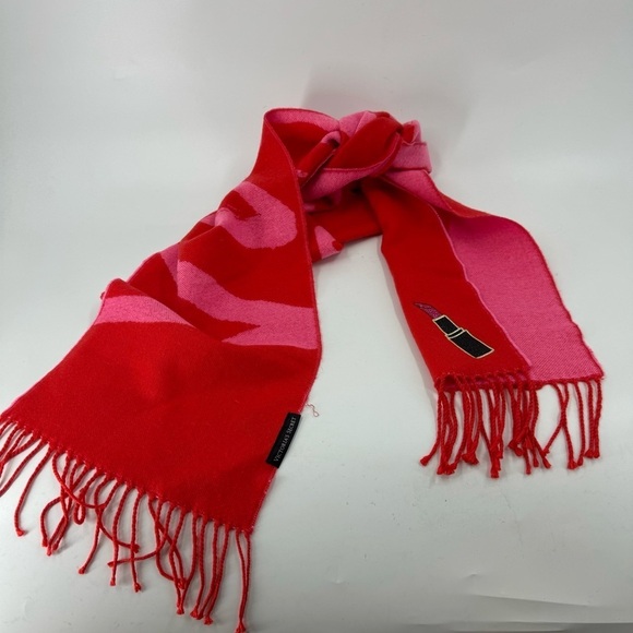 Victoria Secret fun Spell out Scarf with Fringe - Picture 3 of 10